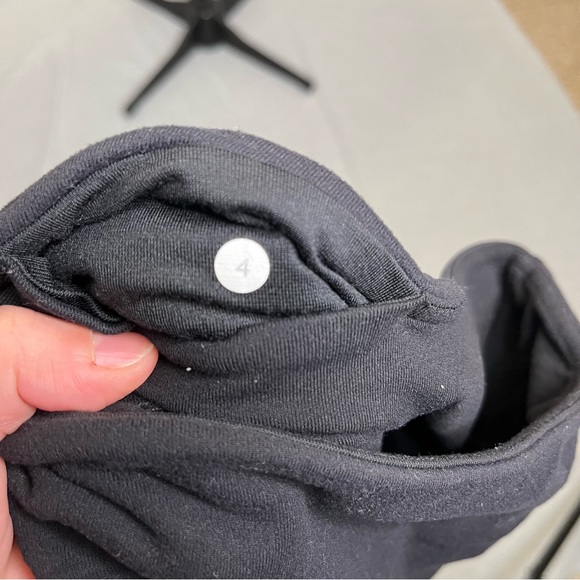 Lululemon black legging with dance skirt size 4 - Picture 3 of 6